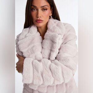 NWT Luxurious Light Stone Grey Faux Fur Coat 2X